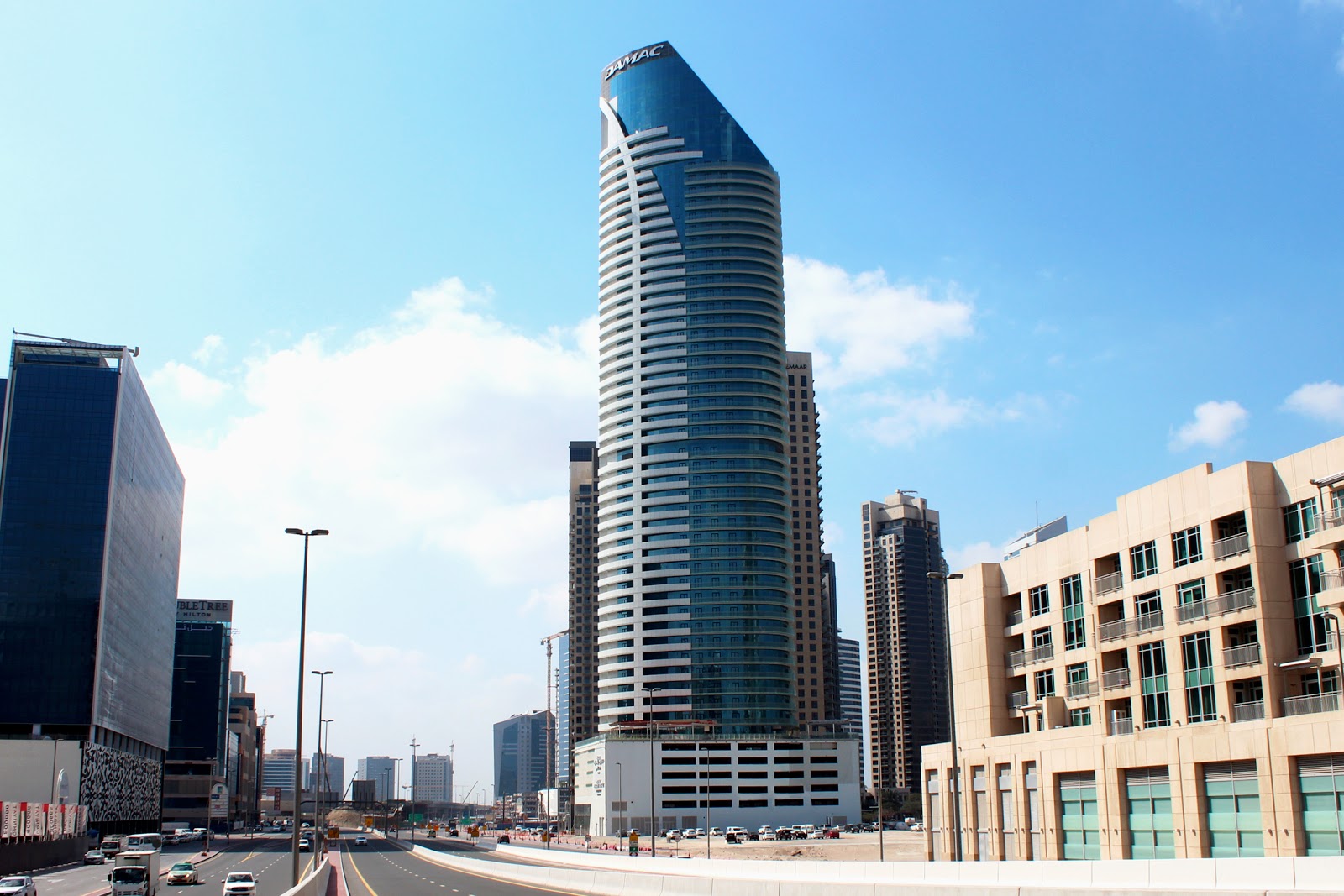 DISTINCTION TOWER