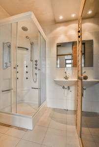 Elegant Glass Shower Cubicles for Modern Bathrooms