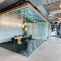 Why Glass Interiors Are Perfect for Co-Working Offices in Sharjah