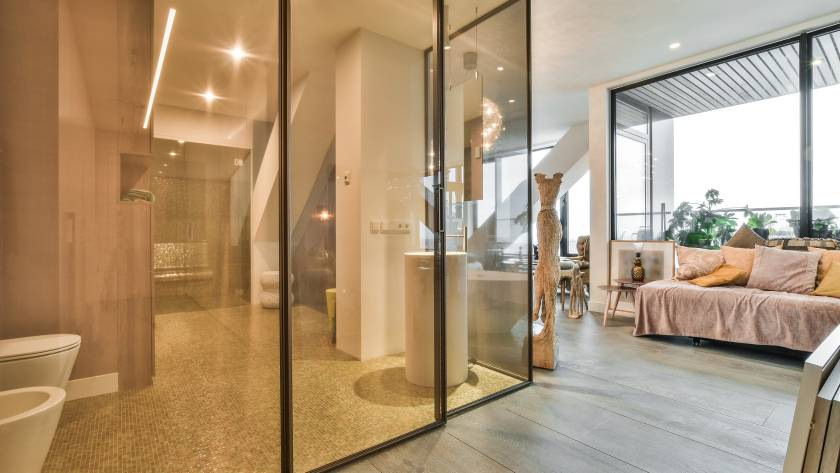 Frameless Glass Doors in Dubai