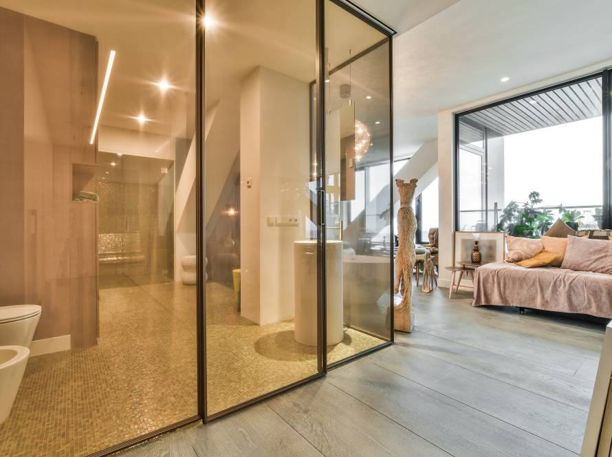 Frameless Glass Doors in Dubai