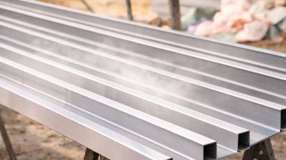 Metal Coating Solutions for Aluminium Structures – Benefits & Applications